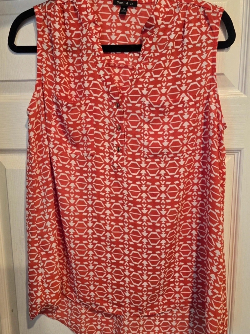 Sami & Jo Coral and White Geometric Sleeveless Top